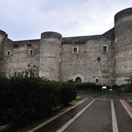 카타니아 Terrazza Sul Castello Ursino By Wonderful Italy 아파트 외부 사진